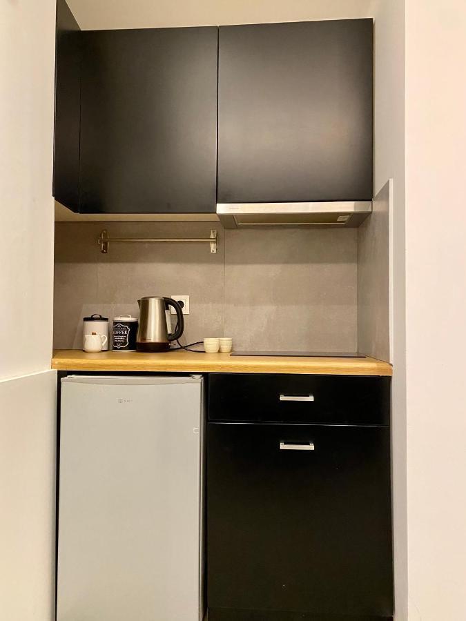 Plaka Downtown 2 Bedroom Basement Atenas Exterior foto